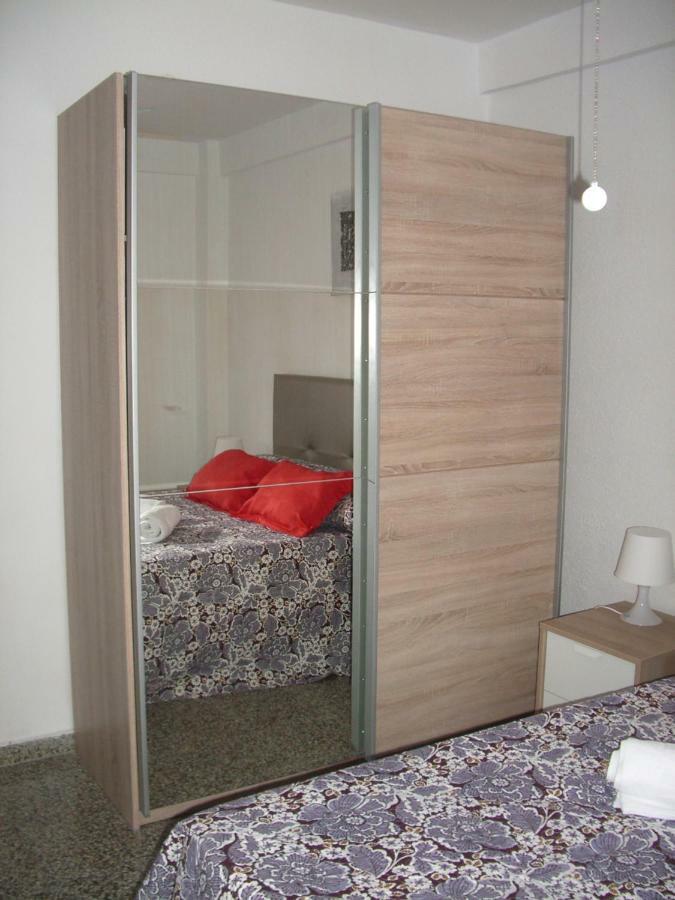 Paseo Maritimo de Poniente Appartamento Málaga Esterno foto