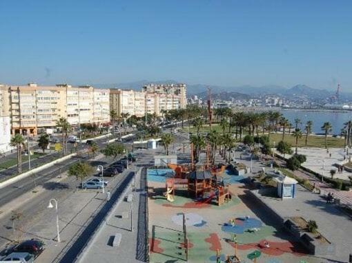 Paseo Maritimo de Poniente Appartamento Málaga Esterno foto